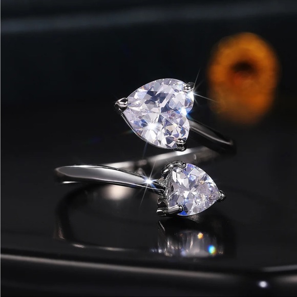New Women’s 925 Silver Romantic Hearts Diamond Adjustable Ring - Picture 2 of 3